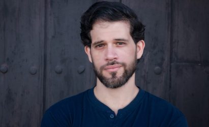 Actor dominicano Luis Minervino va a Cuba para filmar “Bajo el ojo vigilante”