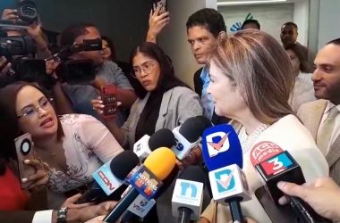 Carolina Mejía llama a la conciliación política dominicana Carolina Mejía llama a la conciliación política dominicana