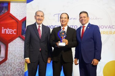 INTEC recibe galardón a la Innovación Académica INTEC recibe galardón a la Innovación Académica