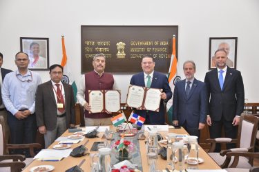 Firman acuerdo Aduanas de India y la República Dominicana