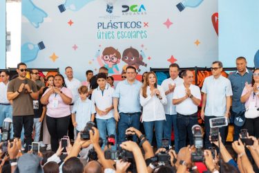 “Plásticos por Útiles Escolares” recolectó 15.2 mm de botellas