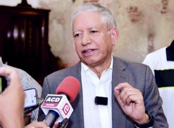 PRD: Altos precios alimentos y apagones irritan a familias RD