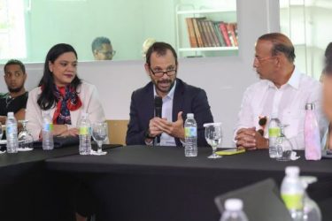 Economista del BM aprueba fusión de Supérate y ADESS Economista del BM aprueba fusión de Supérate y ADESS