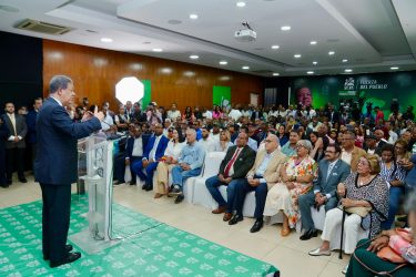 Leonel ve hay crisis debido al «uso indebido» de recursos