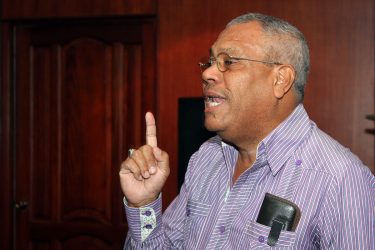 Falleció en SD el periodista Miguel Aponte Viguera