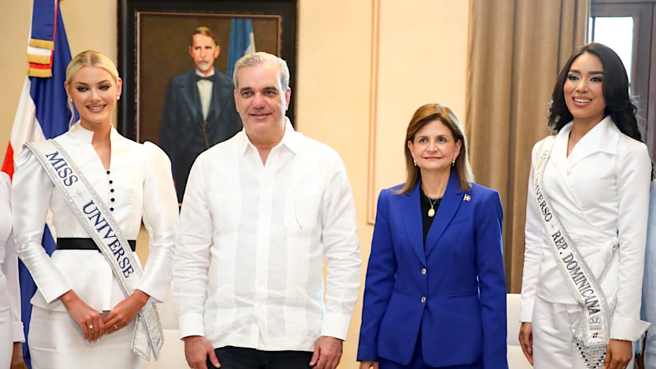 Abinader recibe a Miss Universo y a Miss República Dominicana imagen