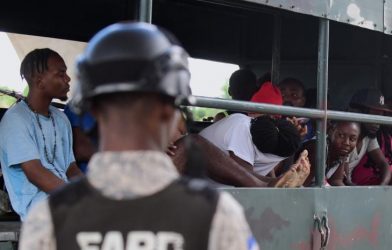 En operativos, la DGM detuvo en un solo día a 1,662 extranjeros En operativos, la DGM detuvo en un solo día a 1,662 extranjeros