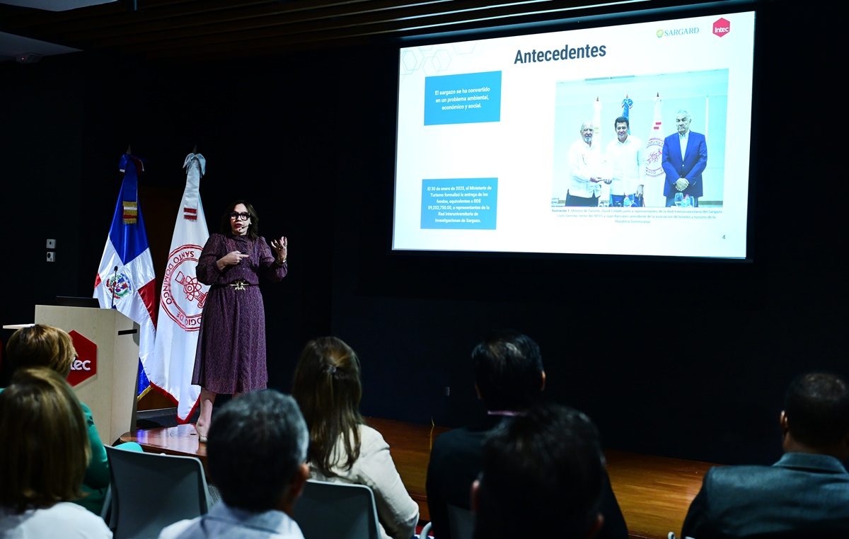 Gobierno dominicano financiará investigaciones sobre sargazo imagen