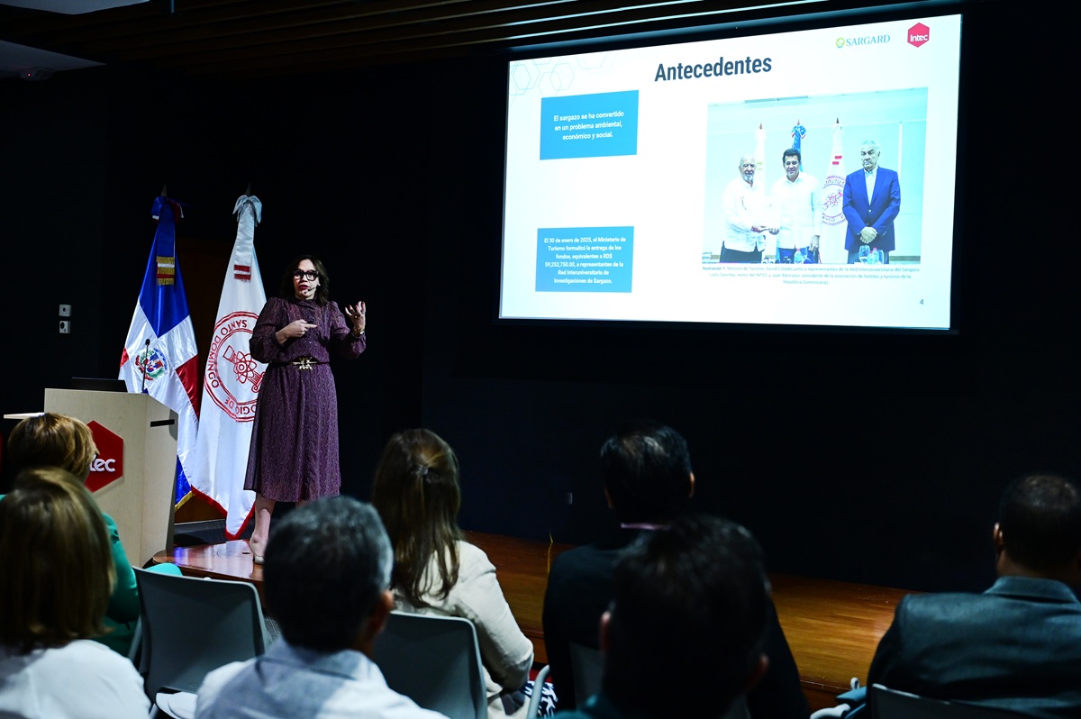 Gobierno dominicano financiará investigaciones sobre sargazo imagen