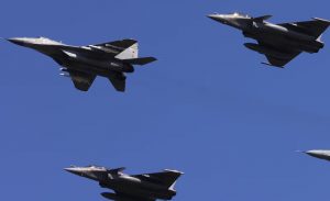 Cazas EEUU rastrean cerca de Alaska bombarderos de Rusia