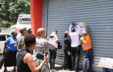 Ven en República Dominicana discriminan comercios chinos