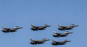 Polonia dice que derribó drones rusos violaron su espacio aéreo