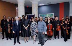 Violinista Aisha Syed anuncia Clínica Musical en Bellas Artes