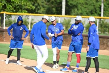 Núñez, De León y Medina lideran integraciones del Licey