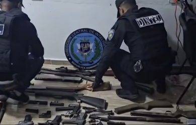 PN desmantela armería ilegal con 33 armas; detiene hombre