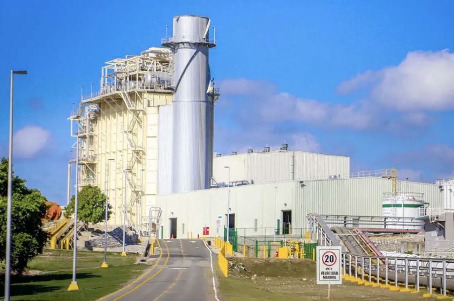 Planta AES Boca Chica sale del sistema eléctrico “por sargazo” imagen