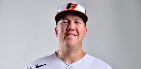 Estrellas Orientales contratan al estadounidense Josh Lester