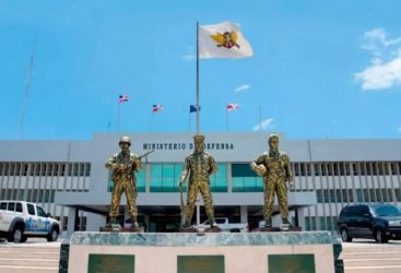 El Presidente de la RD designa nuevos comandantes militares