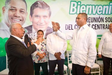 Ratifican a Trajano Santana como presidente del PRI