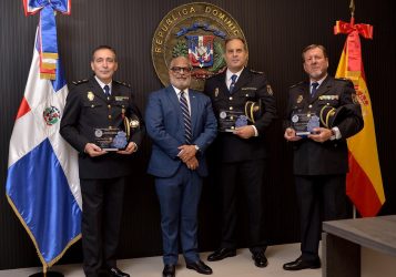 MADRID: Cónsul RD reconoce apoyo de la Policía de España