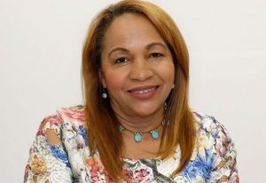 Concita interés en NY periodistas dirijan prensa en centros estatales