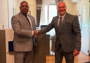 GRECIA: Consulado anuncia mejora en servicios legales