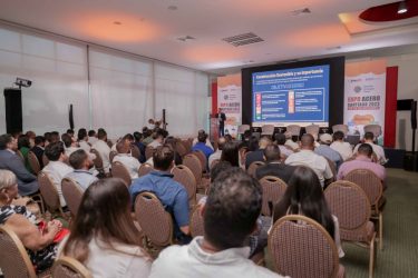 Inauguran Expo Acero Santiago con 93 empresas de 10 países