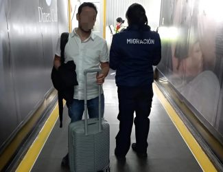 Colombiano pretendía ingresar a Ecuador con pasaporte de RD