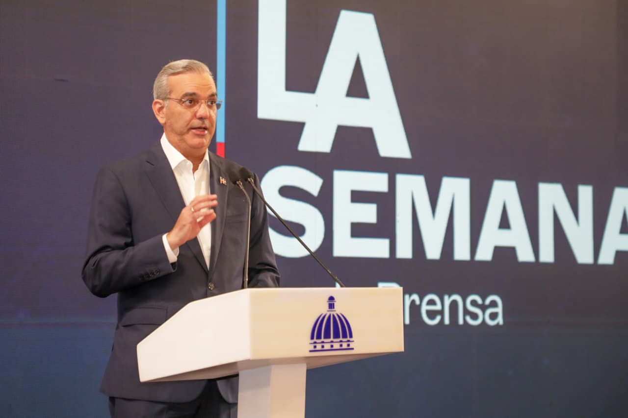 Abinader: Habrá consecuencias si hubo descuido apagón AILA imagen