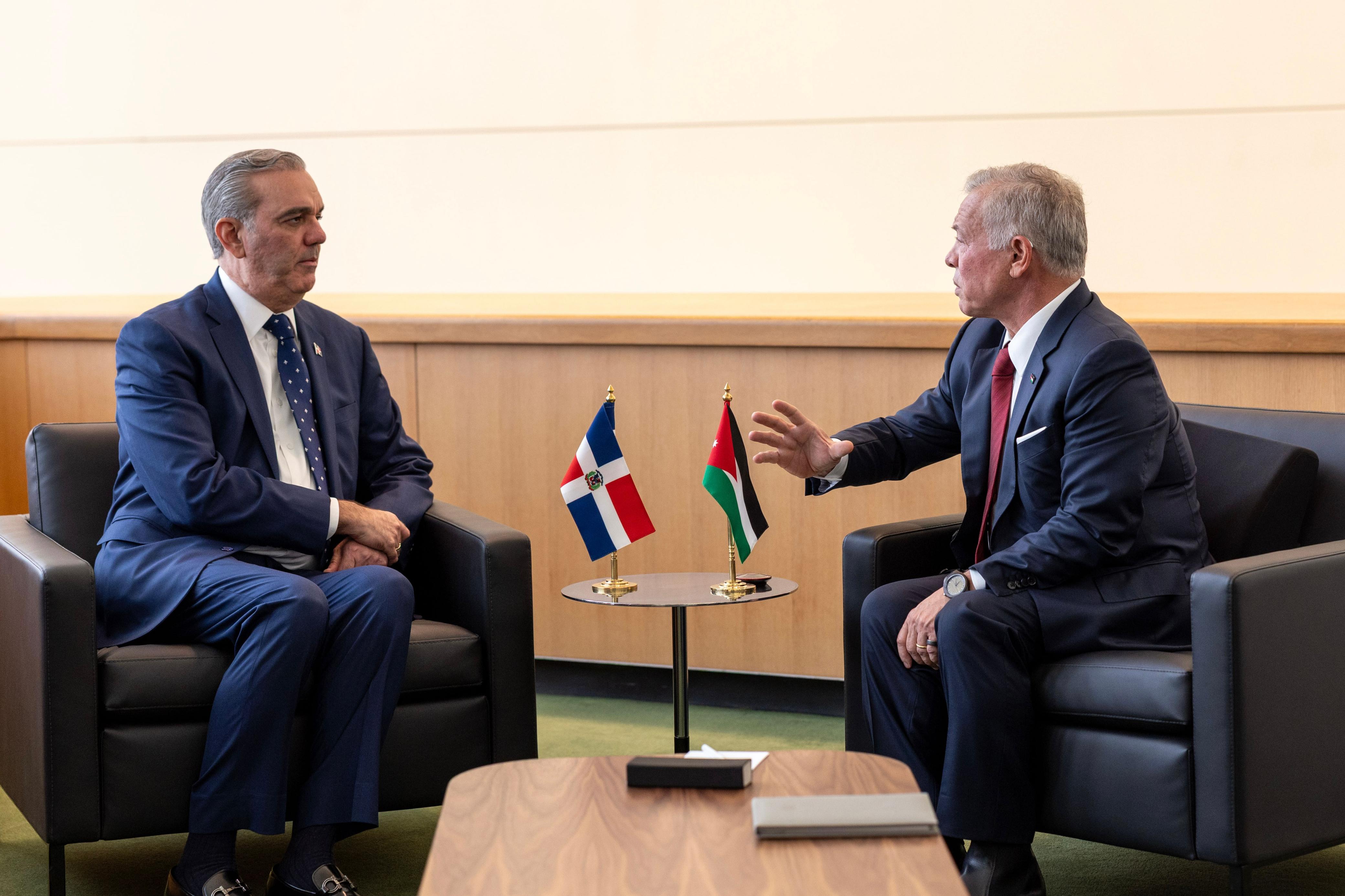 Presidente Abinader trata con el Rey de Jordania temas comunes imagen