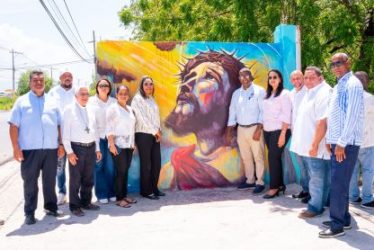 PROPEEP entrega en Azua 400 metros “Paseos de los Colores”