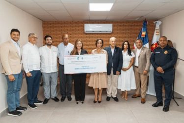 Alcaldía del DN anuncia becas programa Google Skill Boost