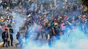ECUADOR: Al menos un muerto por represión durante protestas