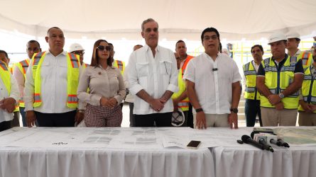 Abinader supervisa la ampliación del acueducto Barrera, en SDN