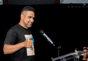 N. JERSEY: Escritor dominicano presenta Un Destino Maravilloso