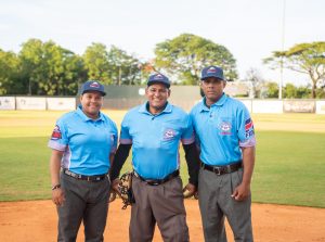 Omairy Guzmán hace historia como primera mujer árbitro RD