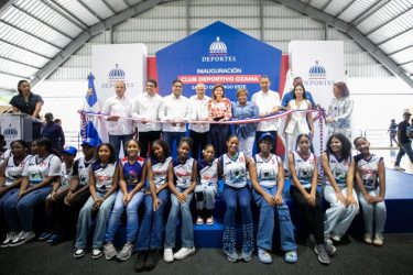 Gobierno inaugura un bajo techo en el Ensanche Ozama