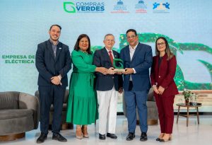 Dirección de Contrataciones Públicas reconoce a la ETED