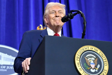 Le encantaría tercer mandato,  apoya la fórmula Vance-Rubio