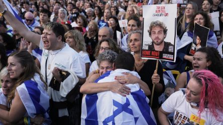 Hamás libera rehenes israelíes secuestrados en octubre 2023