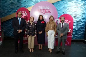 Laboratorios Amadita celebra el evento “Tiempo de Mujer”