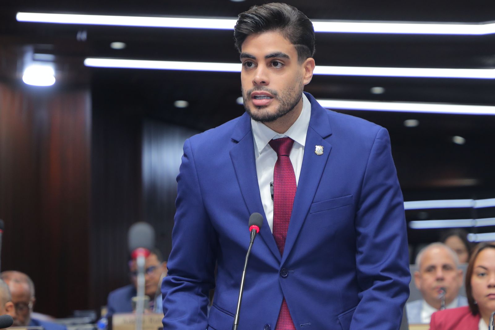 Diputado denuncia “intento de extorsión” digital en su contra imagen