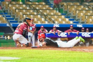 Escogido, Licey y Aguilas ganan en el torneo beisbol dominicano