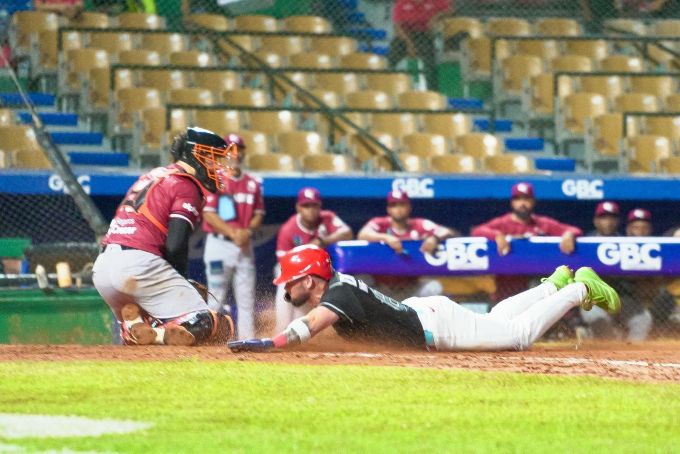 Escogido, Licey y Aguilas ganan en el torneo beisbol dominicano imagen