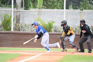 Licey empata con las Aguilas; Escogido vence a las Estrellas Licey empata con las Aguilas; Escogido vence a las Estrellas