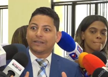 Diputado denuncia PN le retira su seguridad; teme por su vida Diputado denuncia PN le retira su seguridad; teme por su vida