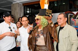 Rueda Cine reconoció a Fefita la Grande y Manny Pérez 