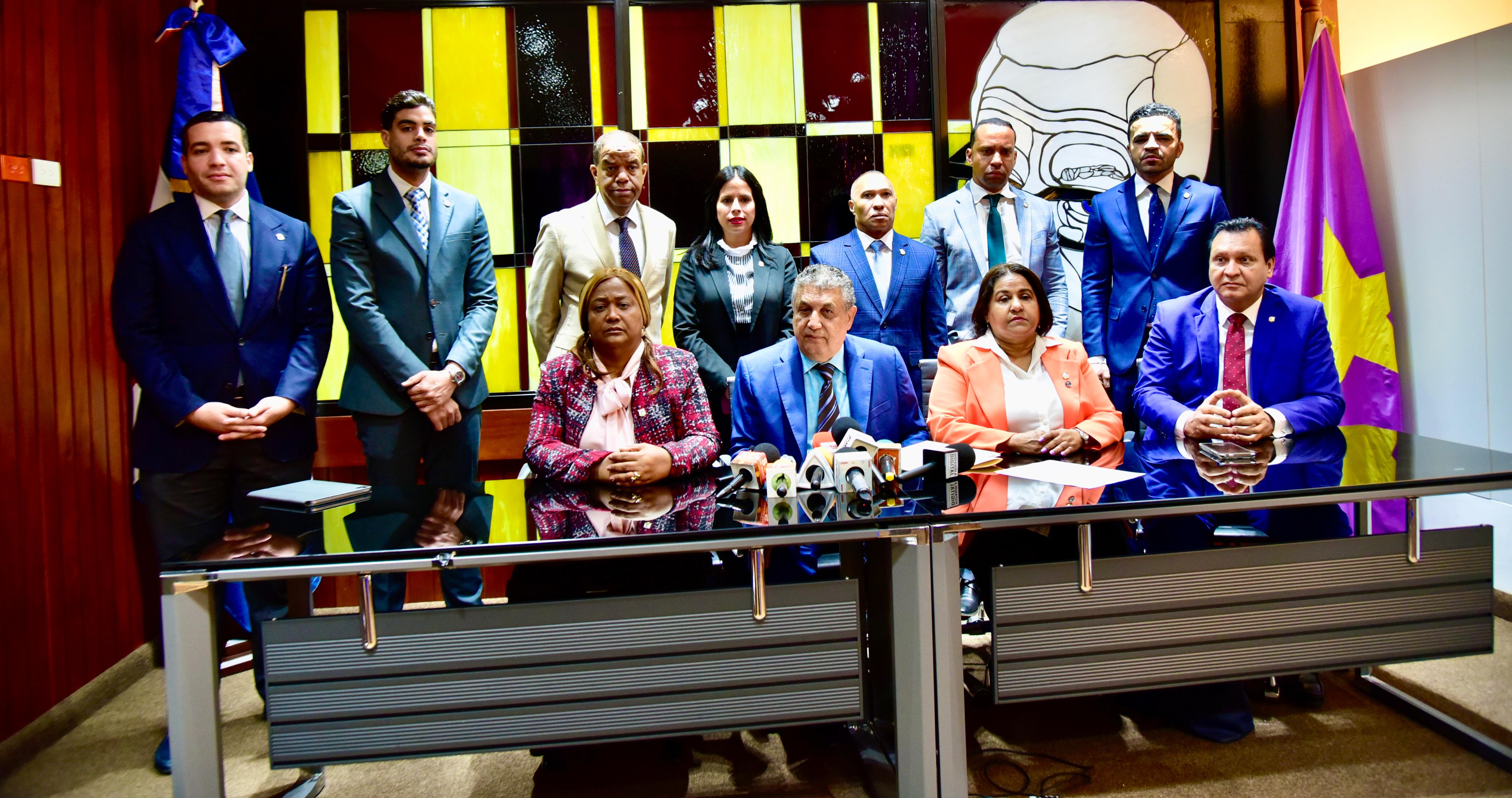 El PLD cree déficit en Senasa es superior a RD$20,000 millones imagen