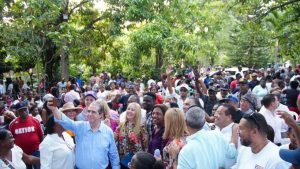 Javier exige el Gobierno ofrezca explicación sobre deuda pública Javier exige el Gobierno ofrezca explicación sobre deuda pública