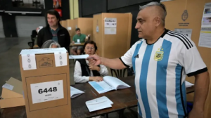 Argentina va a las urnas con una economía de ‘bolsillos flacos’